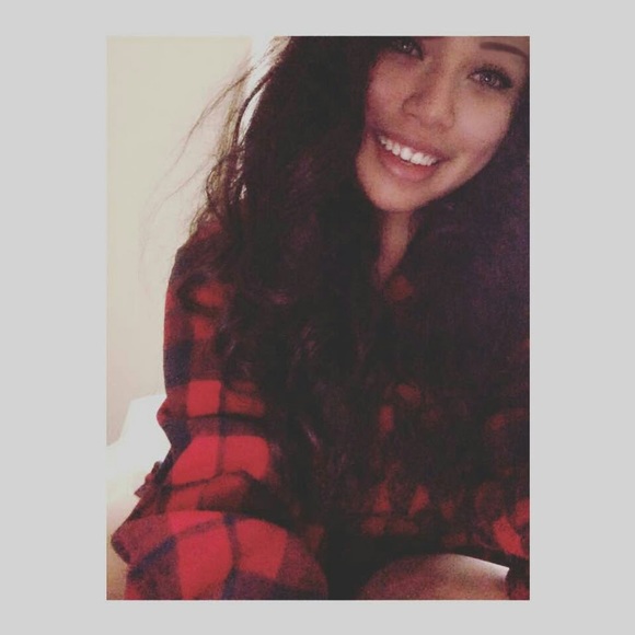 Meet your Posher, Kodiene - Picture 1 of 1